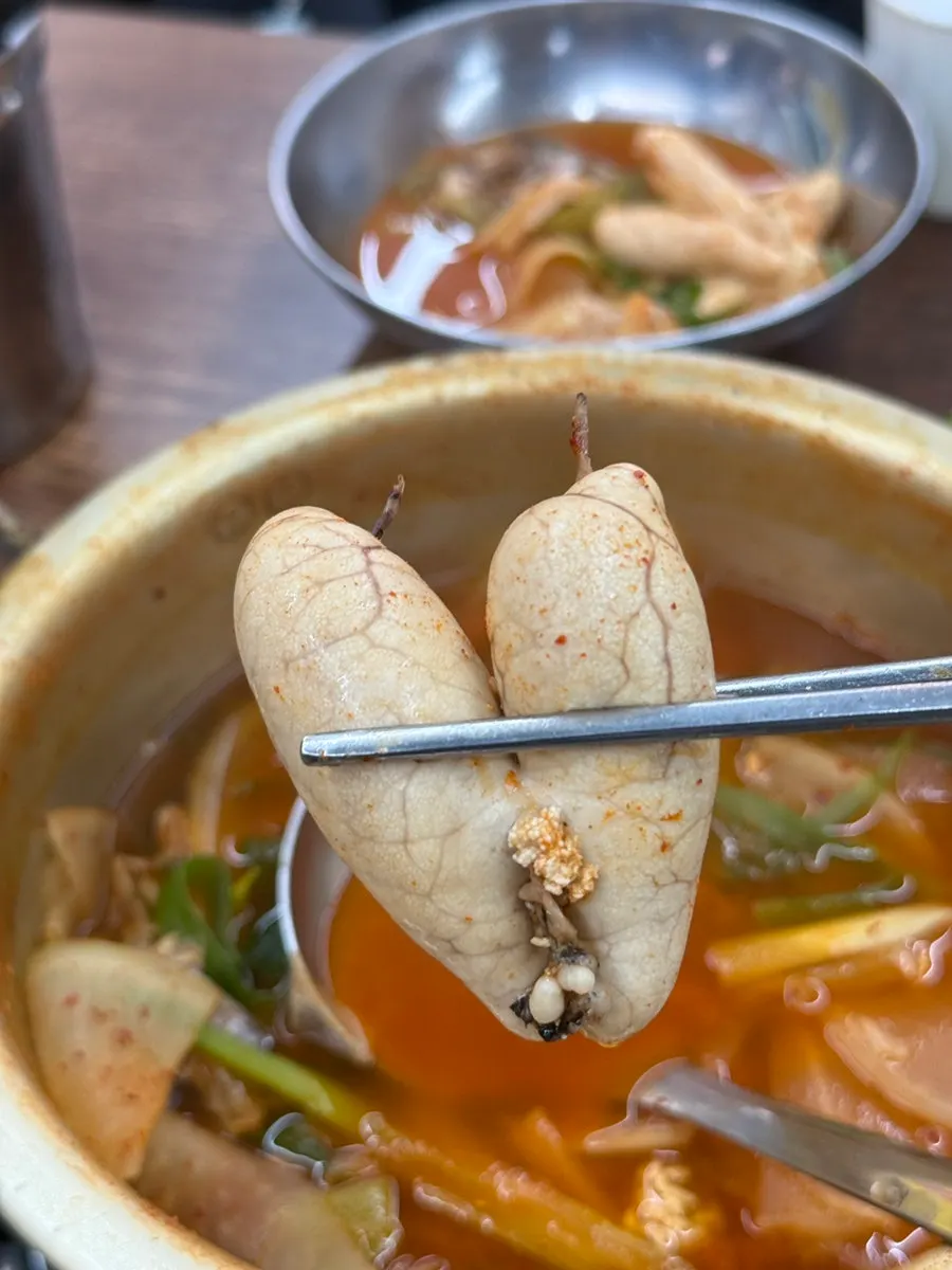 Pollack soup ingredients packed with roe and milt
