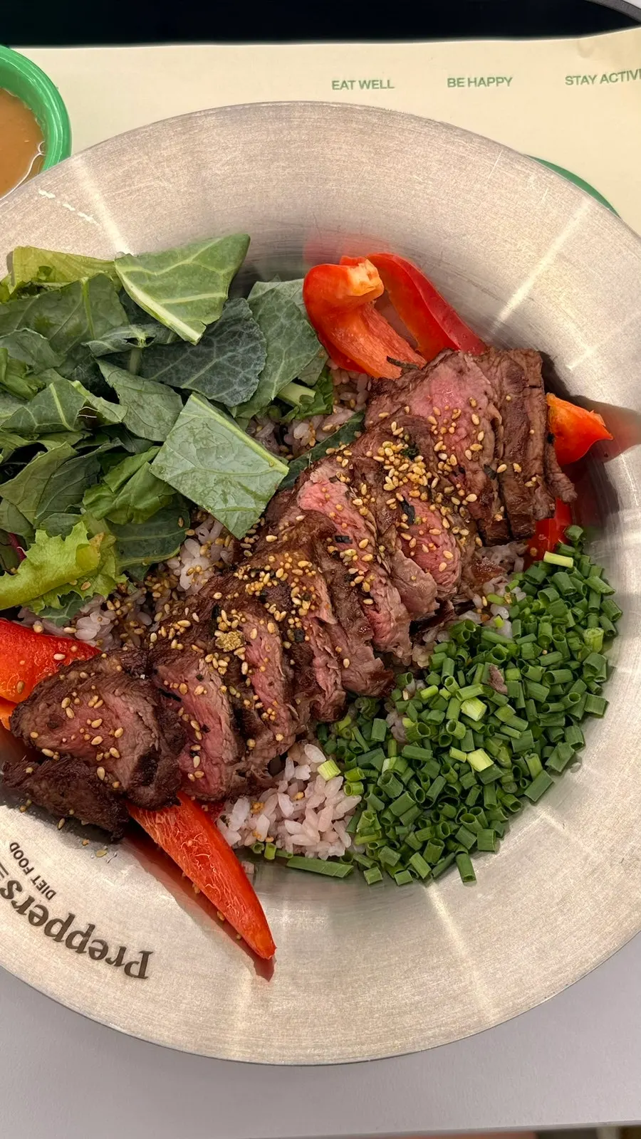 The ₩12,900 beef wasabi rice bowl set