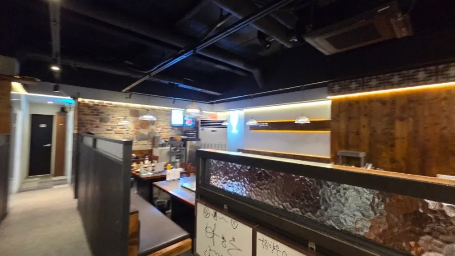 삼성역 인근 국민한우집 간판 조명