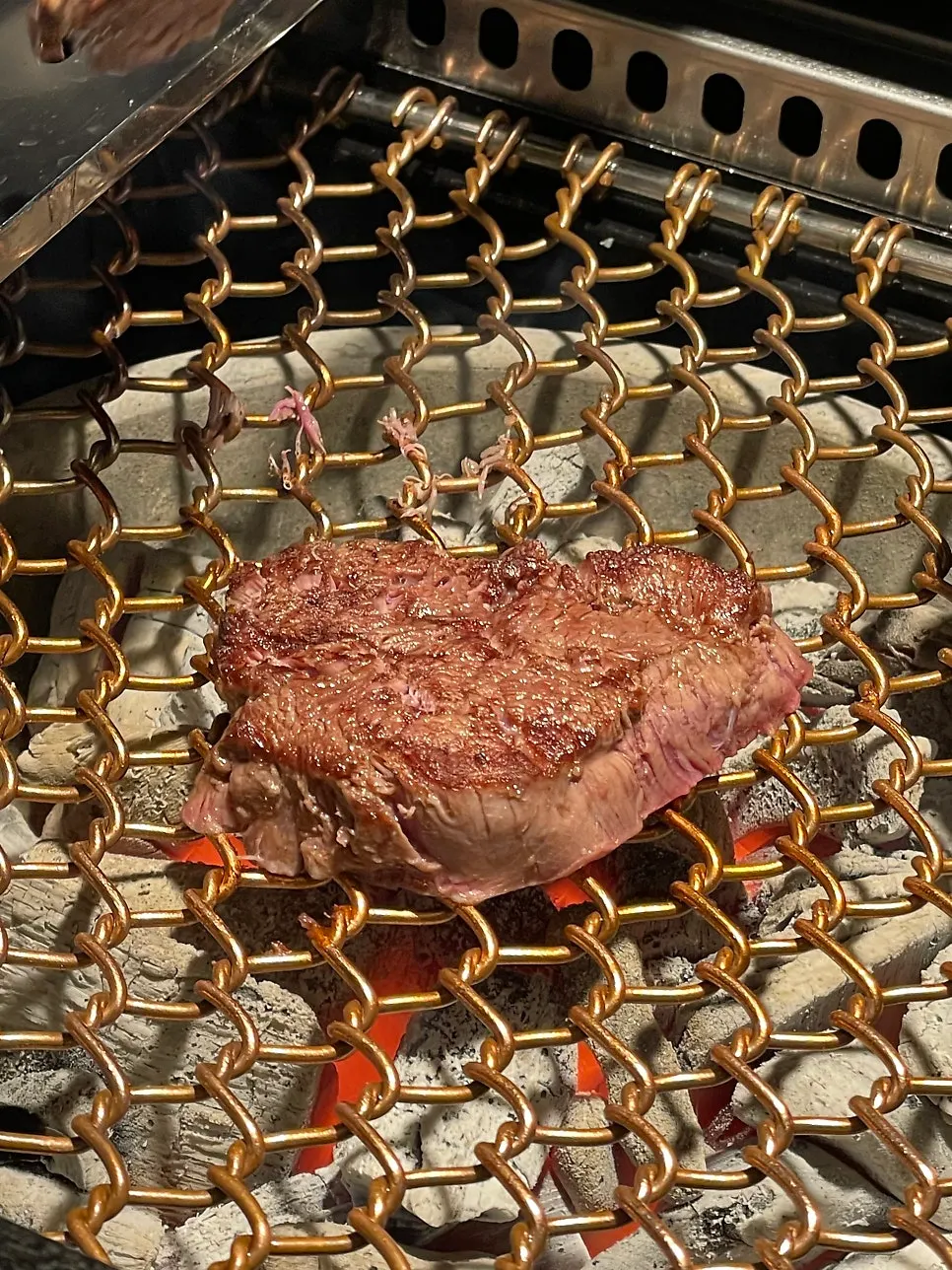Hanwoo sizzling as it grills