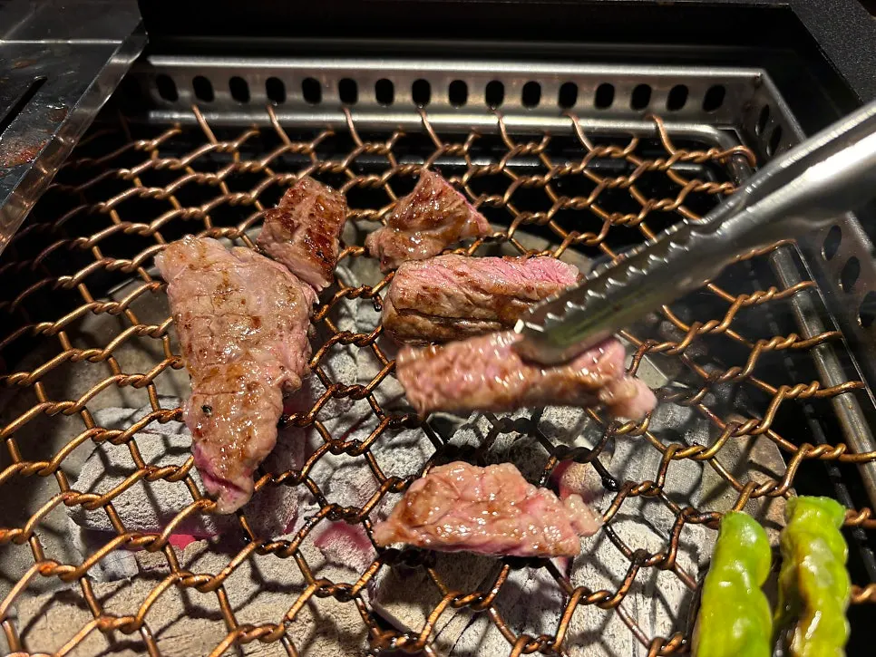 Yukhoe minari muchim served as a complimentary side