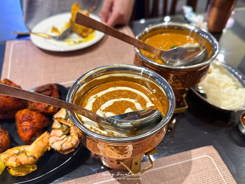 Grilled tandoori king prawns