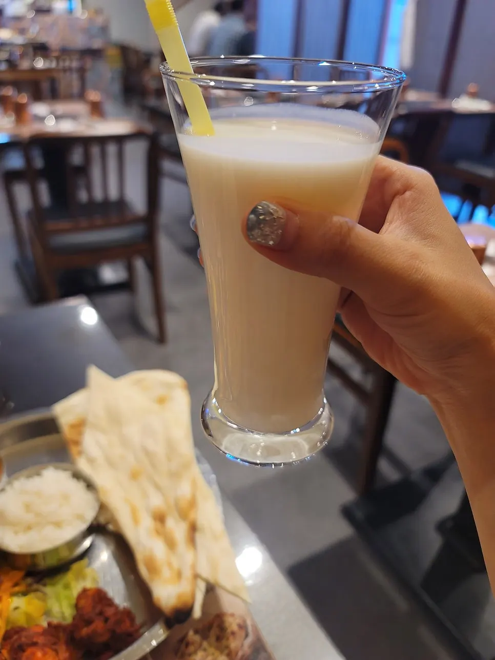 세트에 포함된 라씨 한 잔