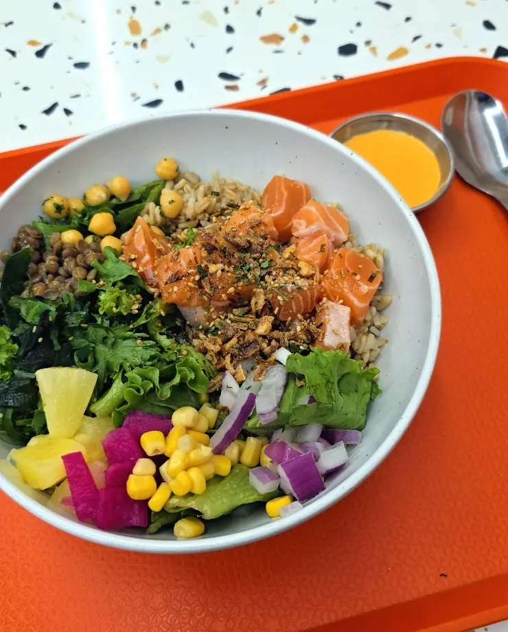 Poke salad from Ola Poke Samseong Branch