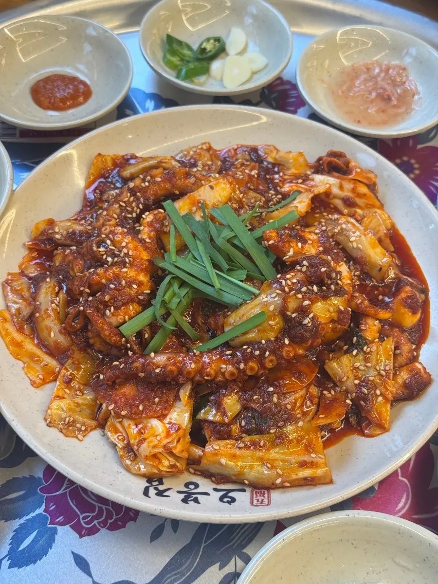 오동통한 낙지가 들어간 낙지볶음 2인