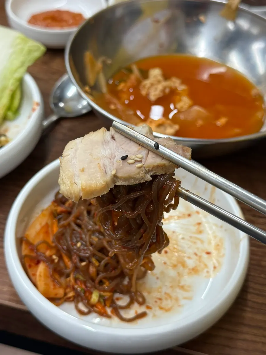 식사를 마친 양은이네 세트 상차림