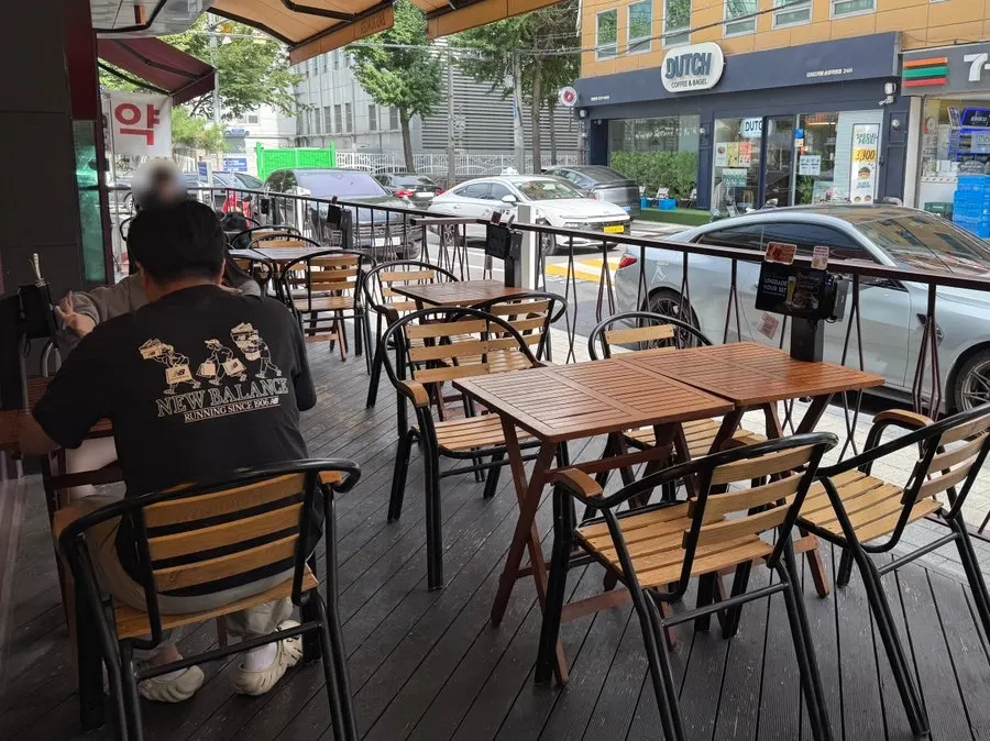 혼밥용 바 테이블 좌석