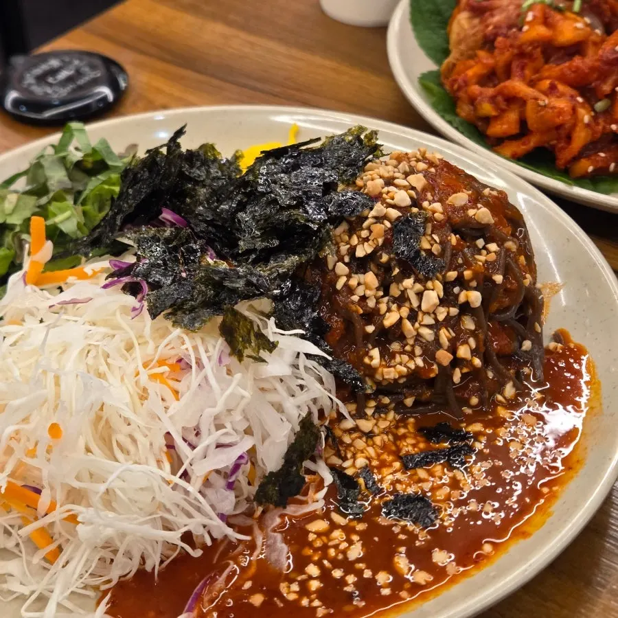 둘이 먹기에 푸짐한 낙지오봉집스페셜 구성