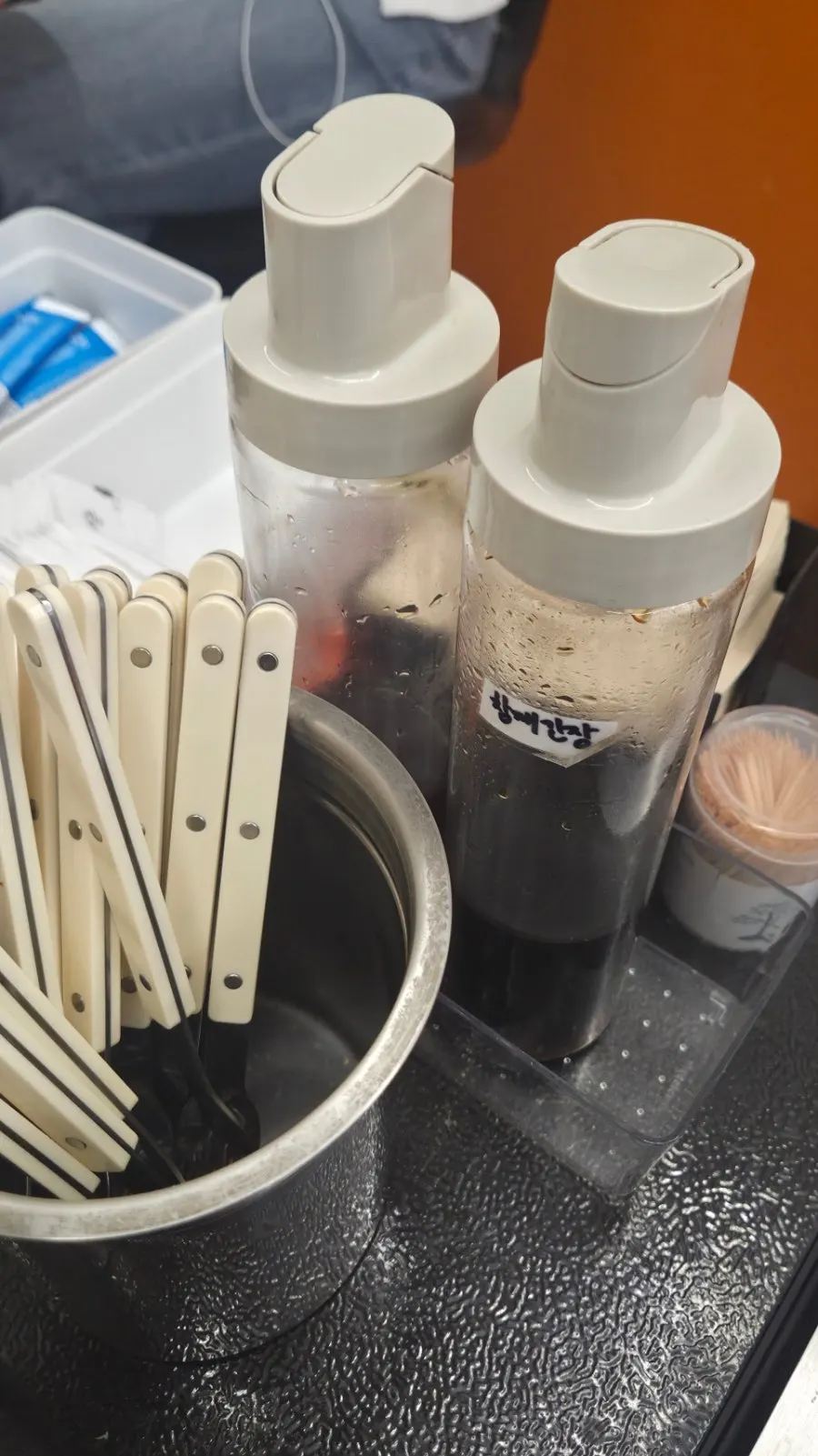 Hair ties, disposable mouthwash and other amenities provided