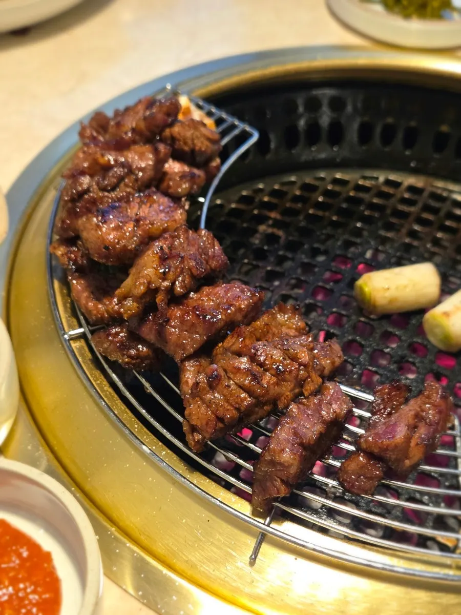 먹기 좋게 자른 양념갈비