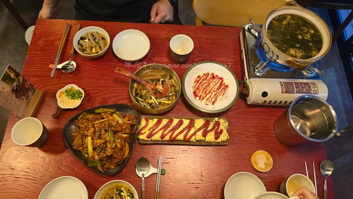 삼식이네 직화 제육과 한상차림