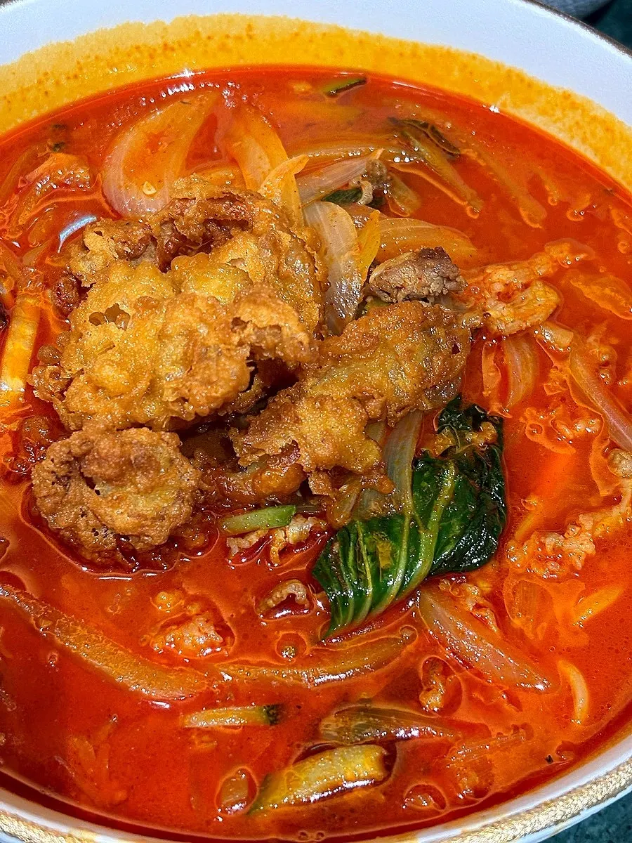 Meat broth jjamppong noodles and soup