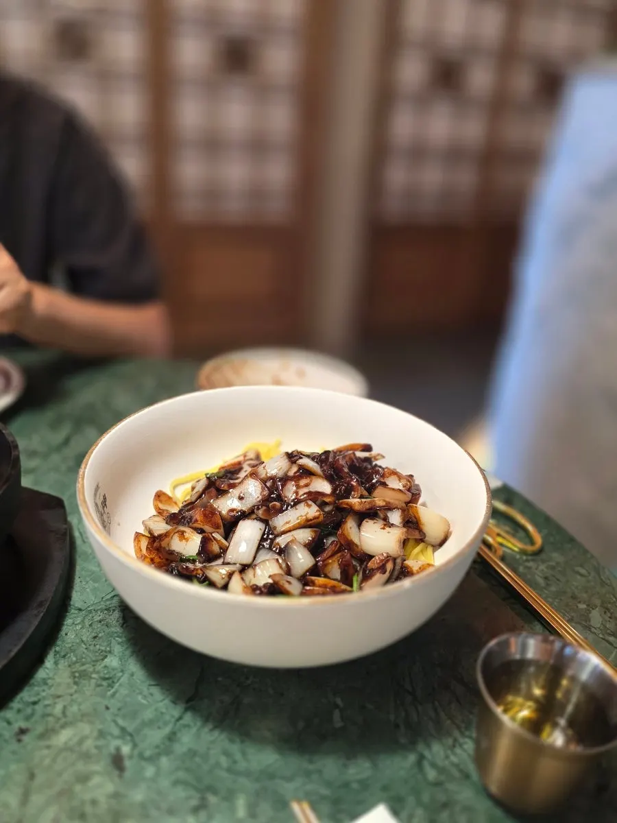 Mixed yuni gochu ganjajangmyeon