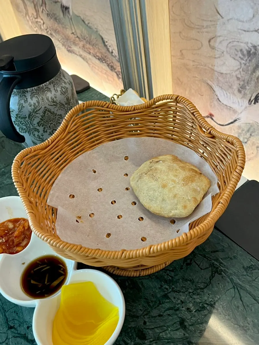 식전에 나온 공갈빵