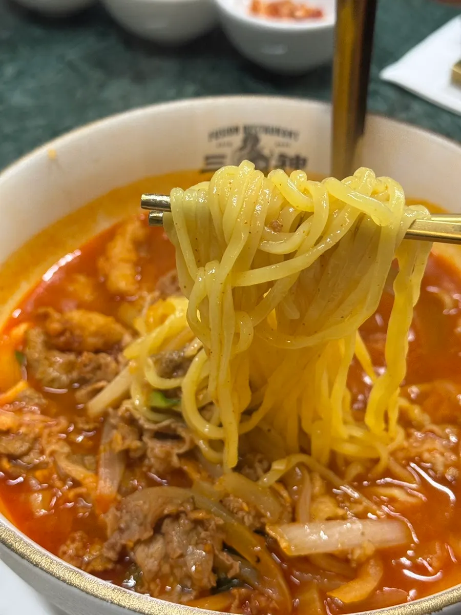 A bowl of tebanaka meat jjamppong
