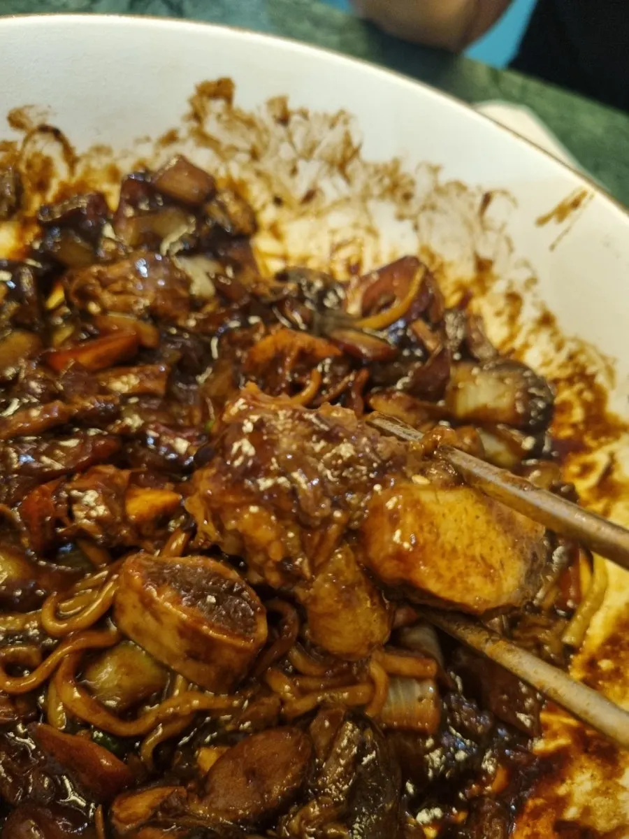 Close-up of the black bean sauce with rib bones inside