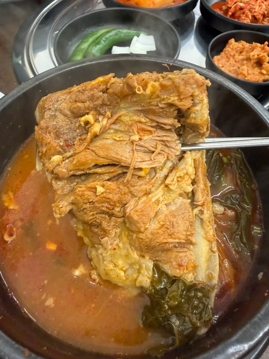 살코기가 많이 붙은 뼈고기