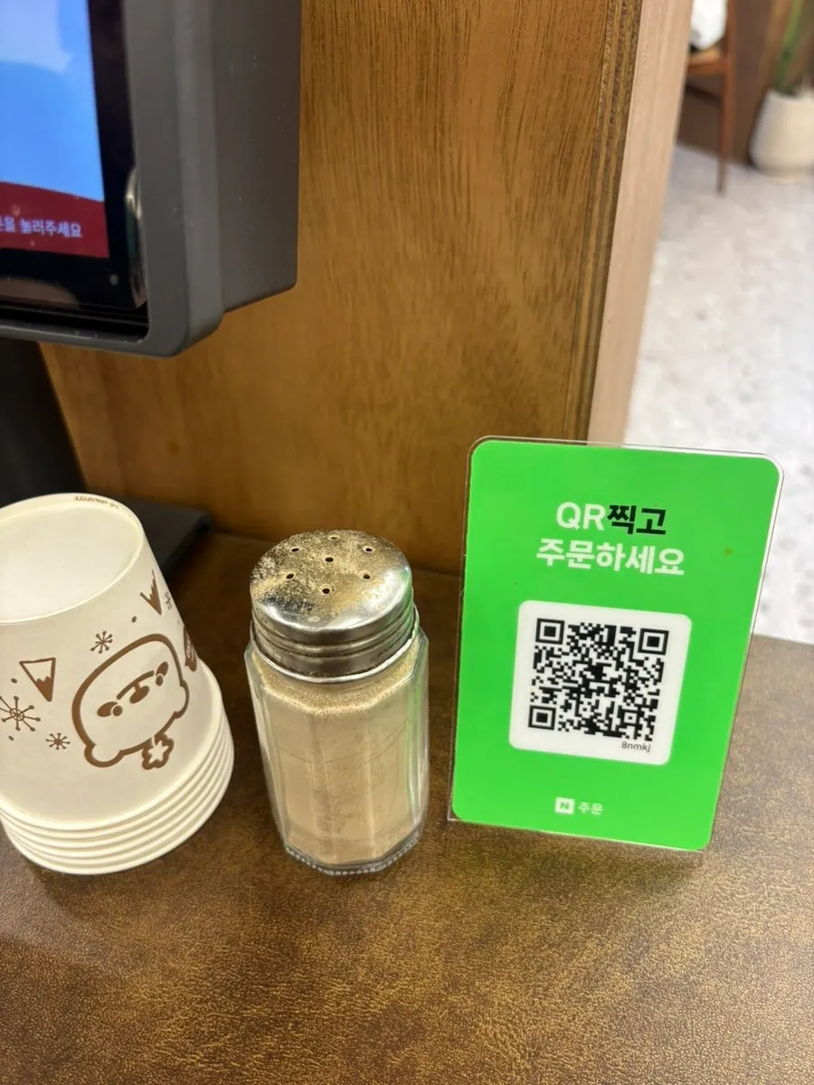 Ordering kiosk placed at each table
