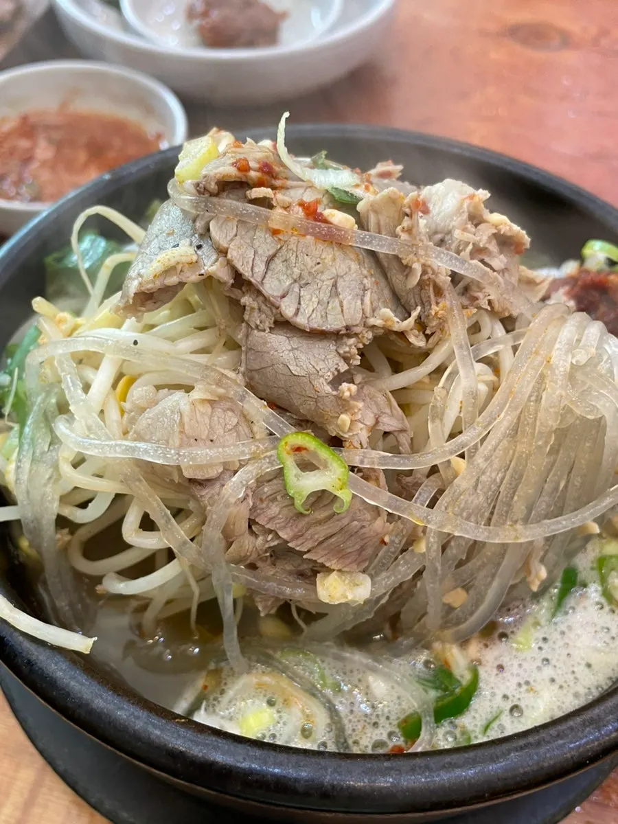 Thick pieces of meat inside the haejangguk