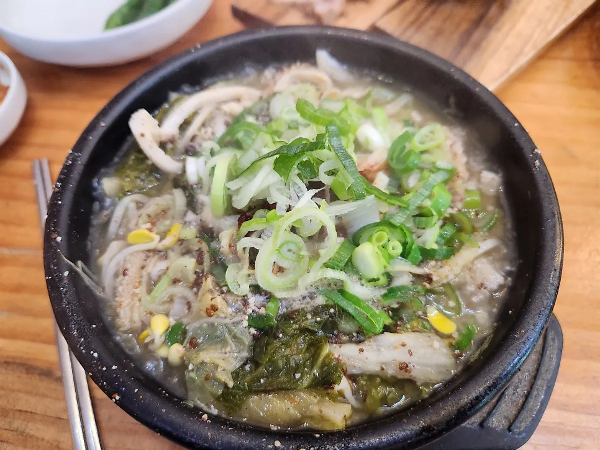 Jeju-style haejangguk served without dadaegi