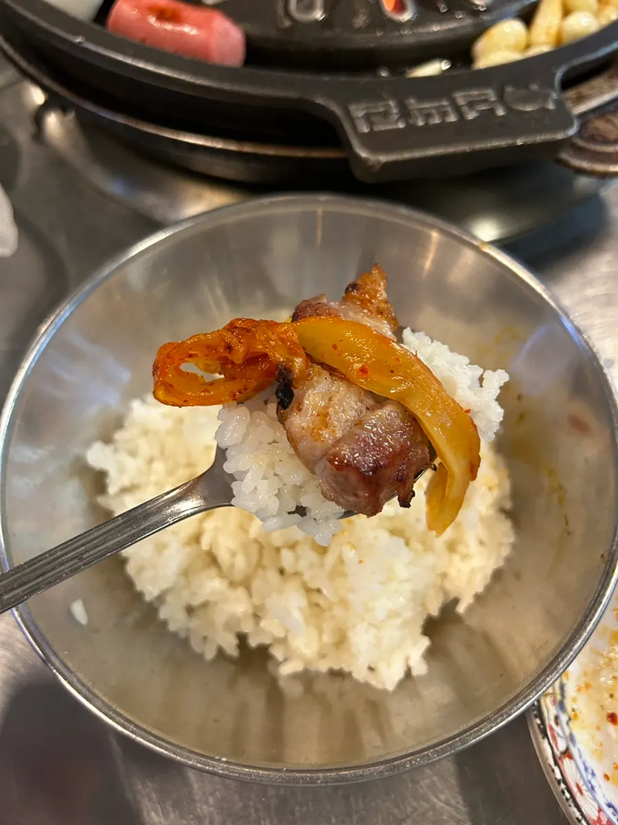 불판에 구운 묵은지