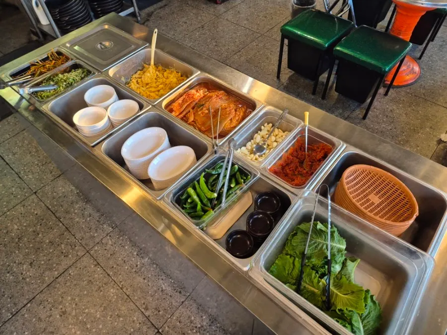 Lettuce, ssamjang, and garlic from the self-serve bar