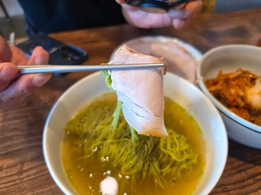 Close-up of the table setting at Sanbang Sochan in Jangsu Sanghoe