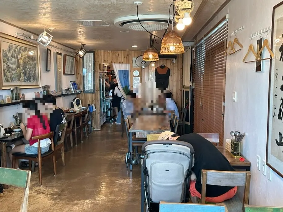 산방소찬in장수상회 매장 내부 전경