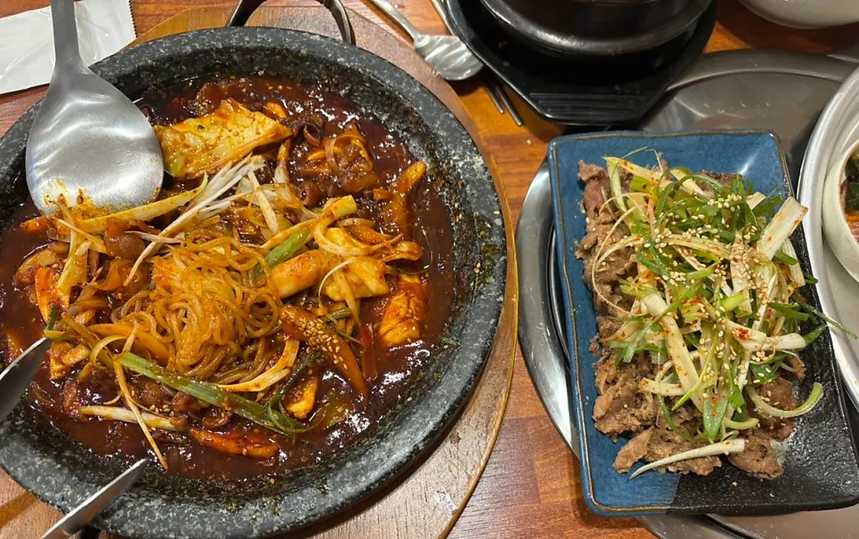 Table at Deodolpan Sanbon Branch after finishing the meal