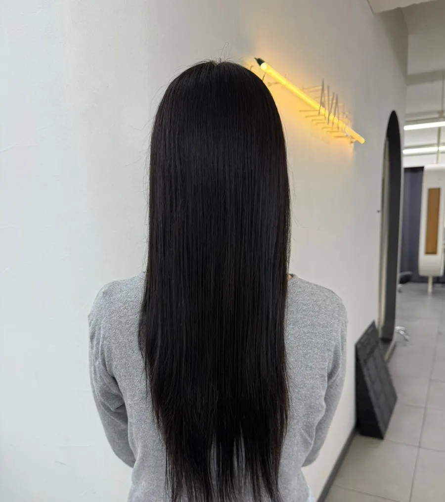 클리닉 후 차분해진 긴 머리결