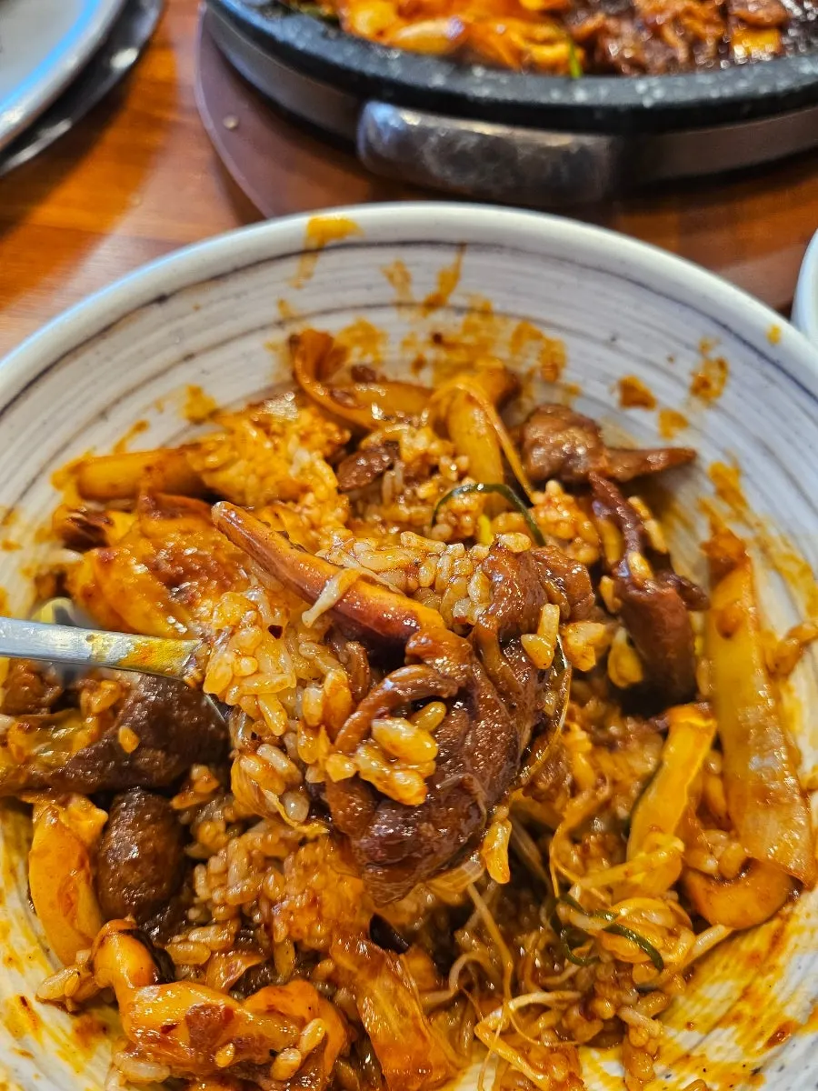 Oje Bokkeum rice bowl with sesame oil