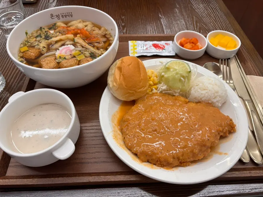 Table with generous portions of udon and buckwheat soba