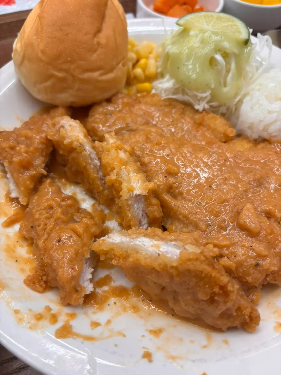 Gyeongyangsik pork cutlet set served with soup and bread