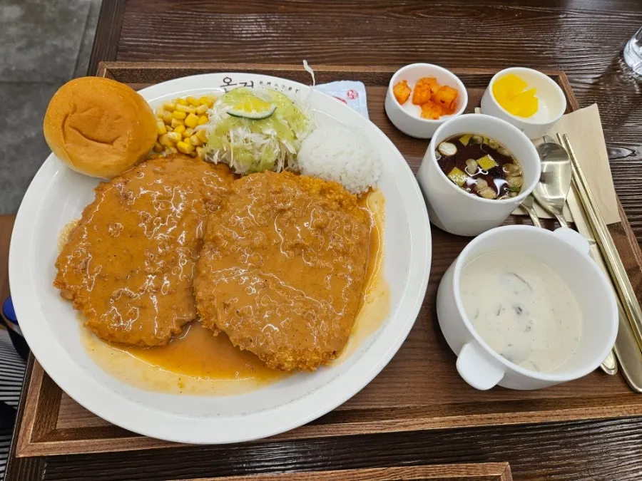 Soba and pork cutlet set