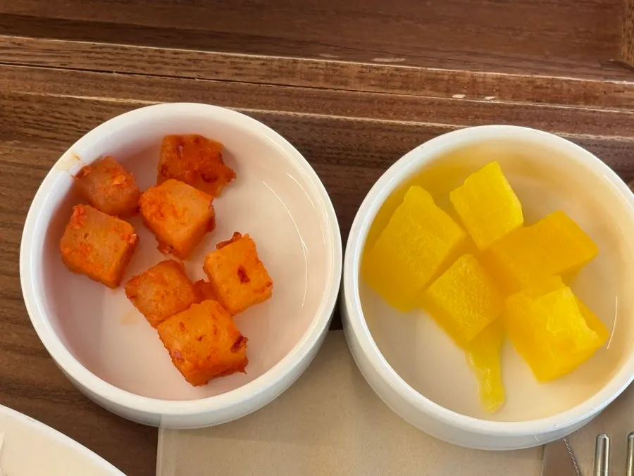 京洋食とんかつと付け合わせの構成