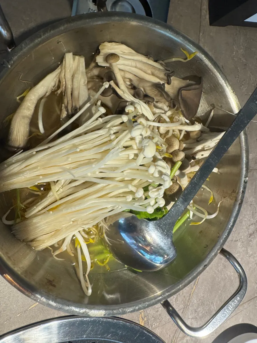 Pickled side dishes to eat with meat