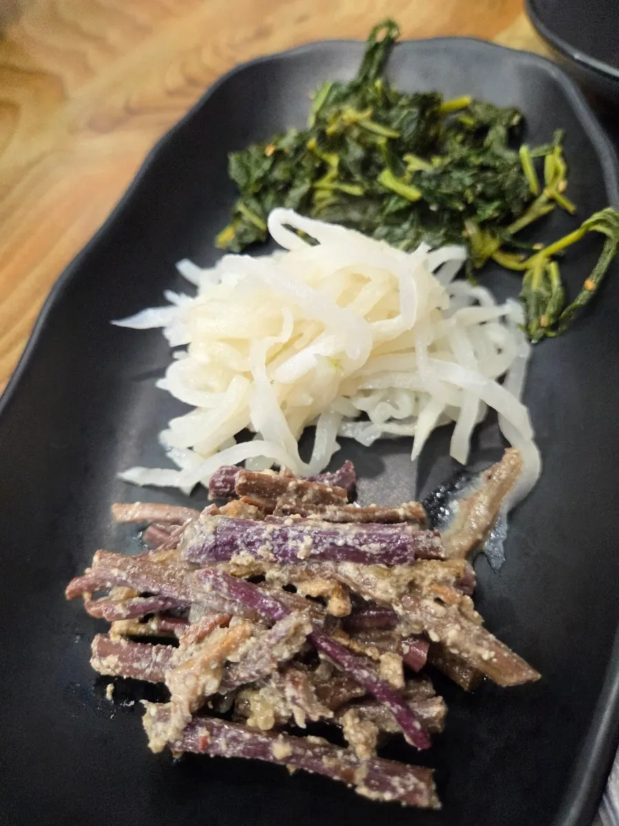 Assorted namul of chamnamul, eggplant namul, and mu-saengchae