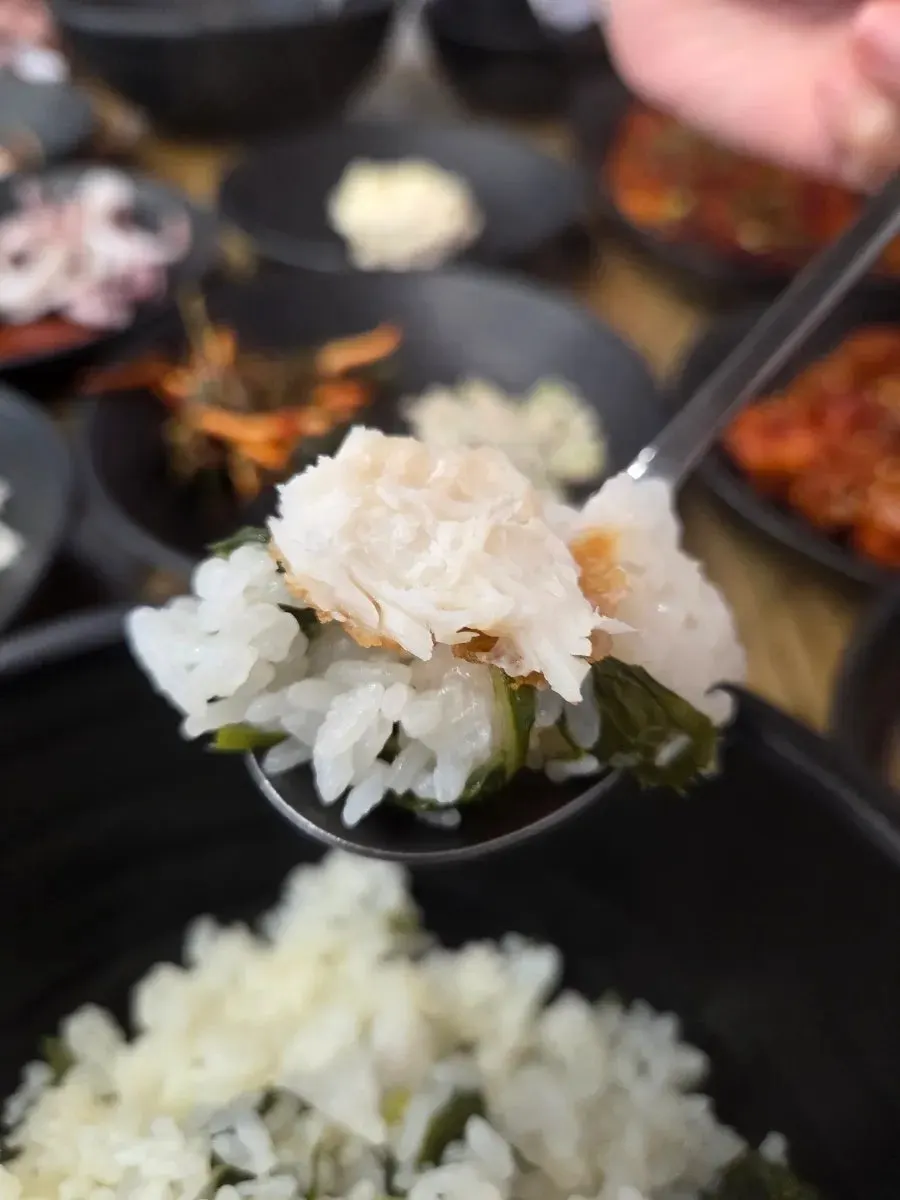 Gondre sungnyung made by pouring water over the scorched rice
