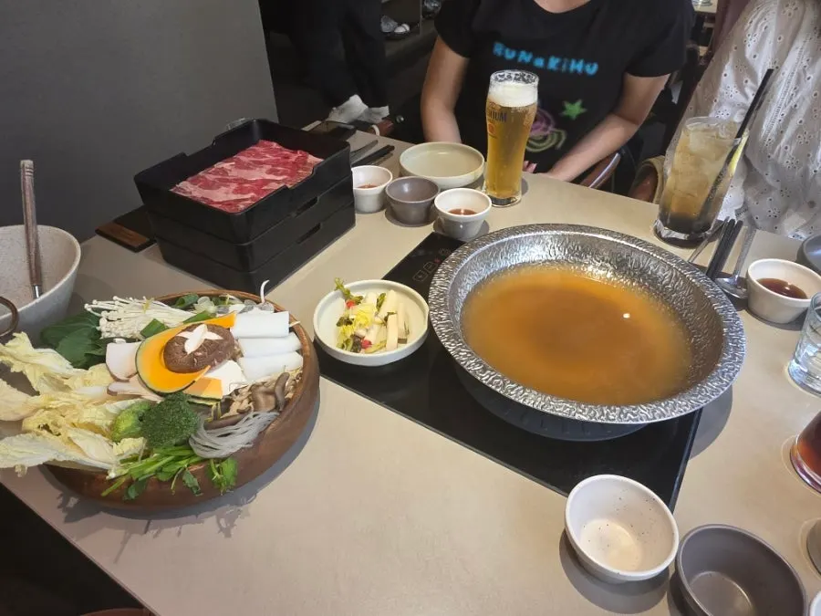 Table setting at Shabu in Seoul Yongsan Main Branch