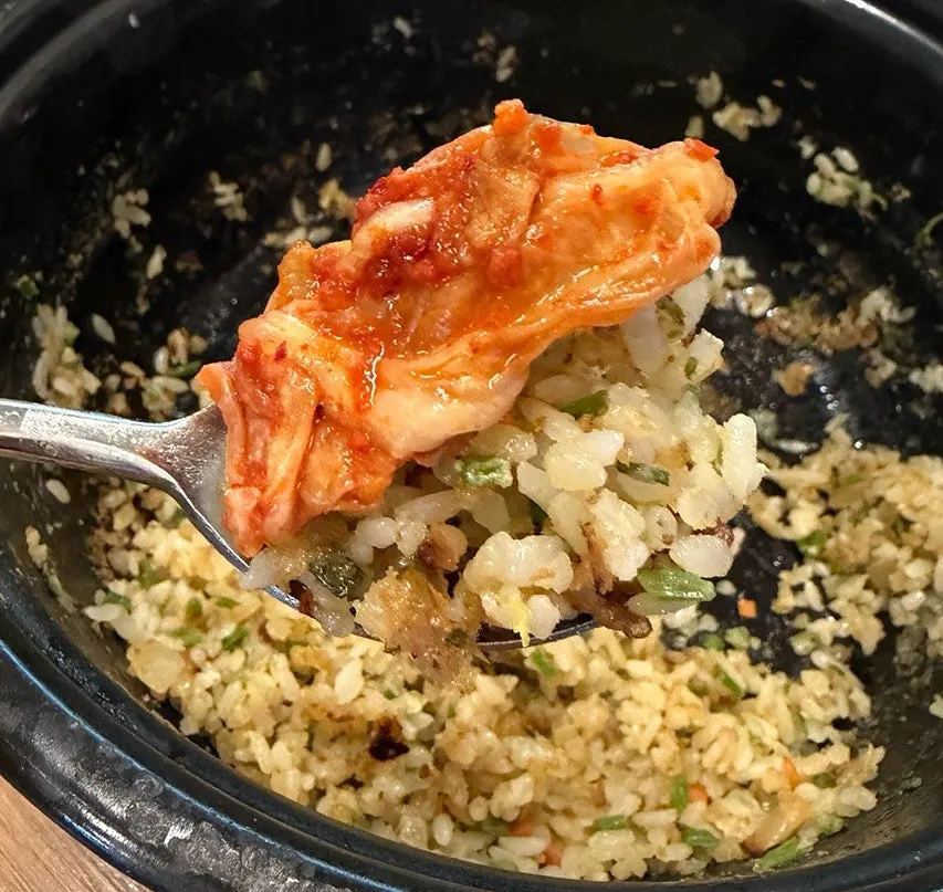 국물 맛이 밴 칼국수 면