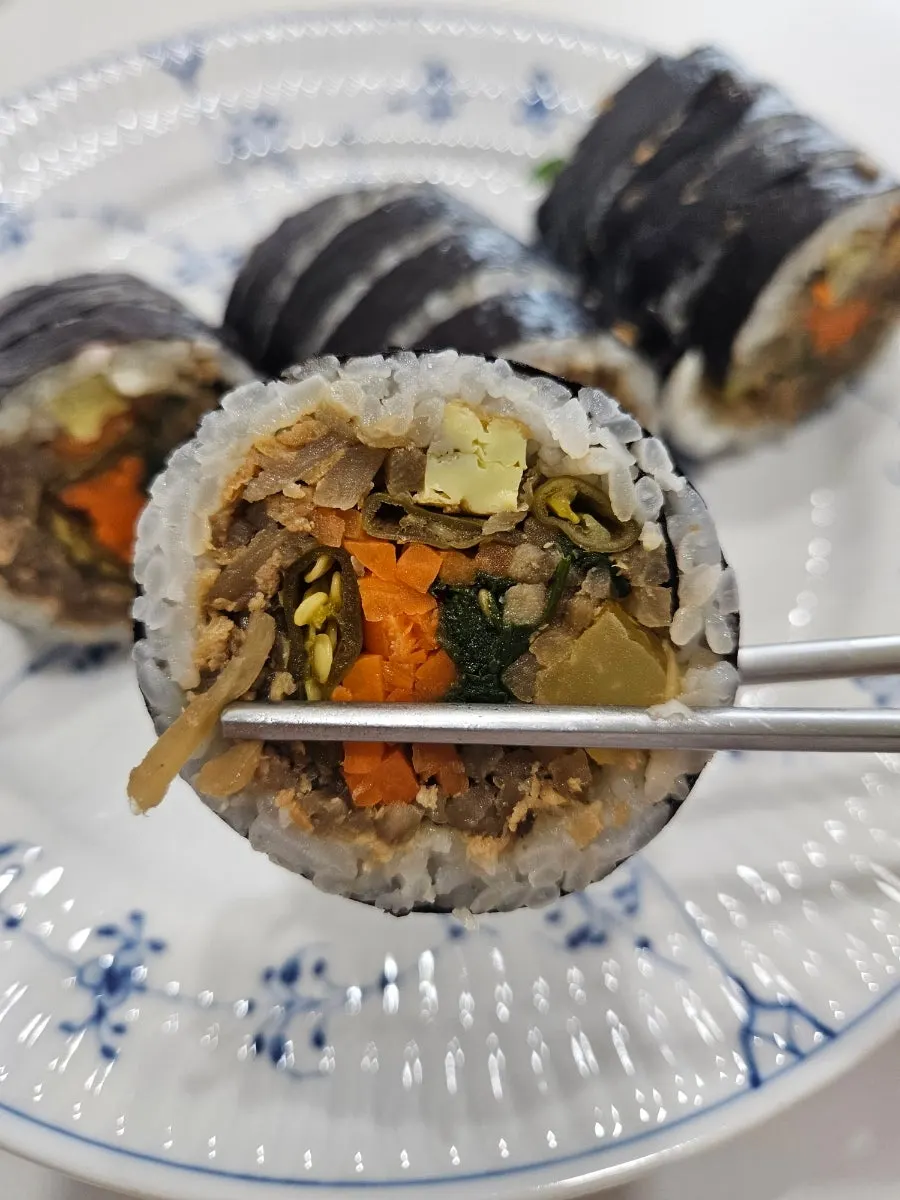 A meal of Original Yubu Gimbap and miso soup