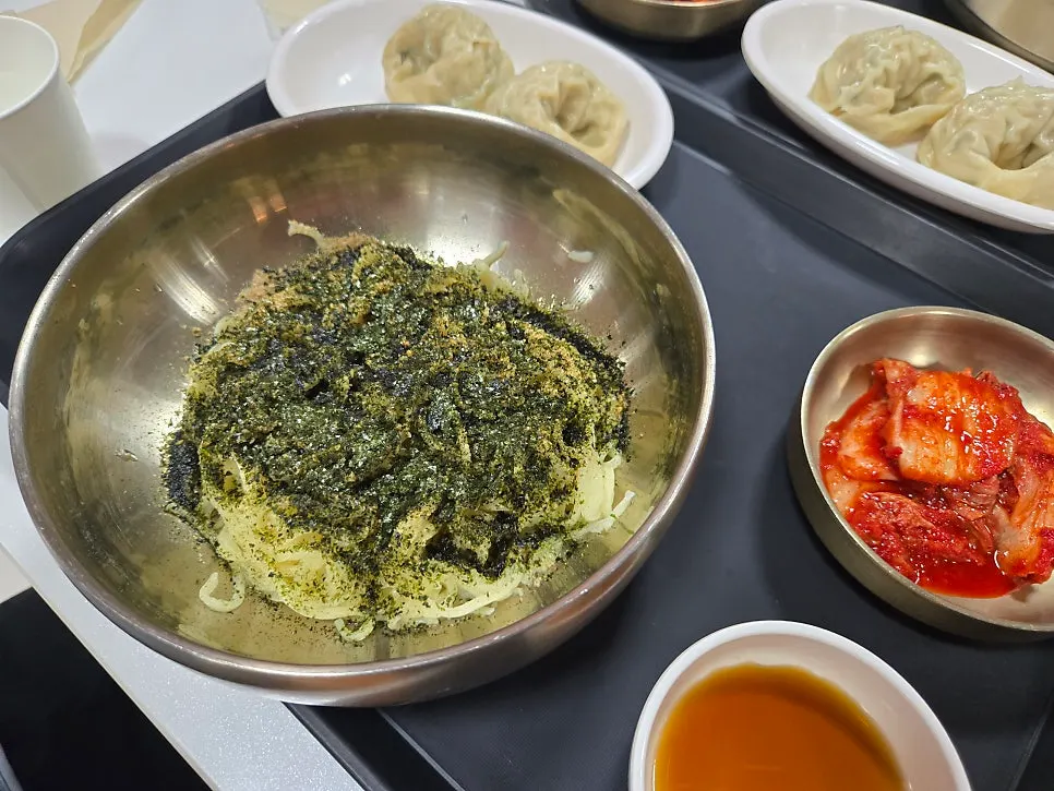 상암회관 들기름 밀면 한 그릇