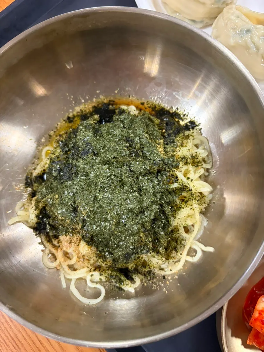 Thin-wrapped dumplings served with the set