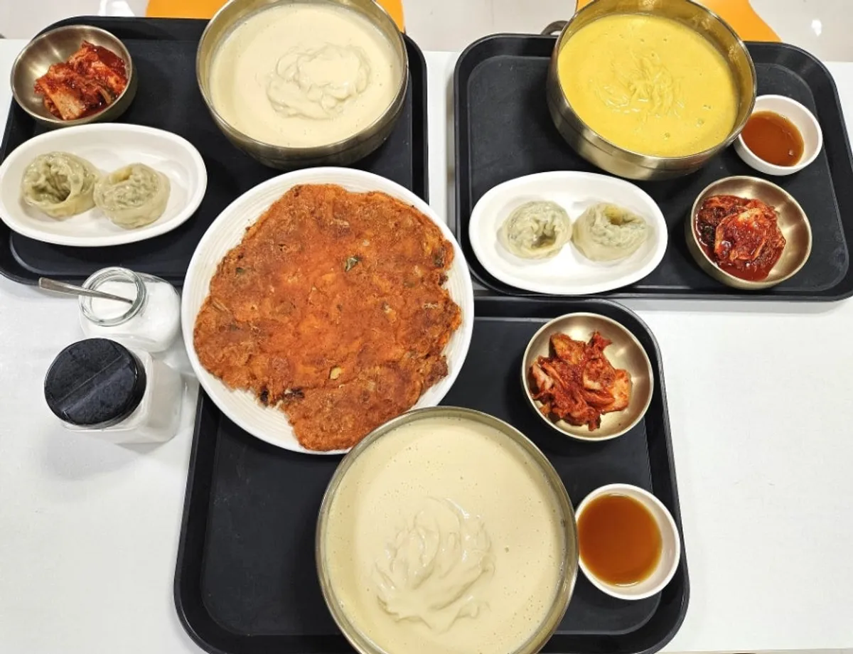 상암회관 콩국수 한상 대표 사진