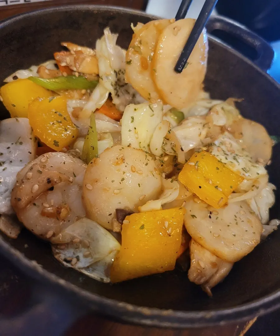 Yakitori served with cabbage salad