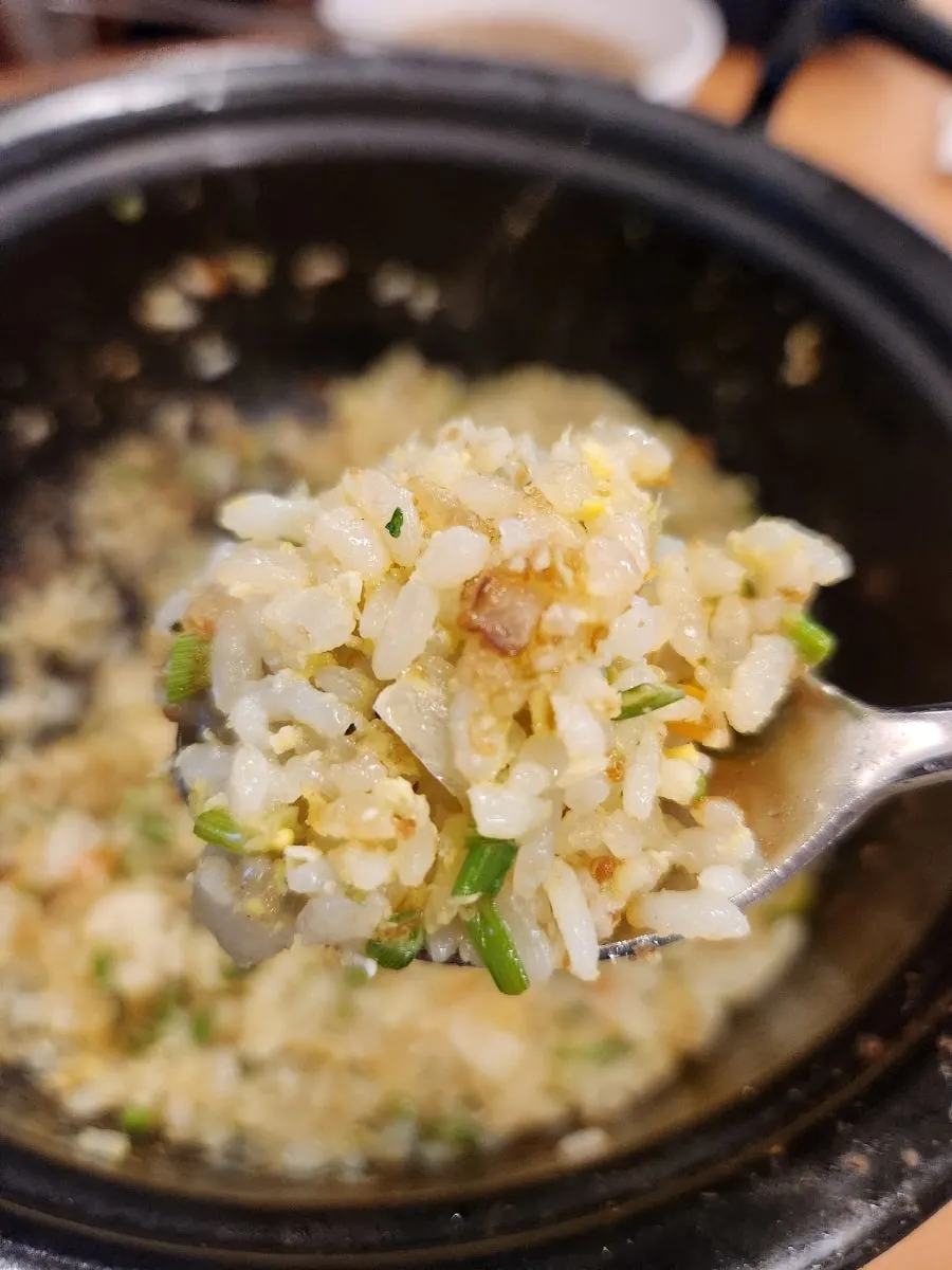 Close-up of fried rice, fluffy like nurungji