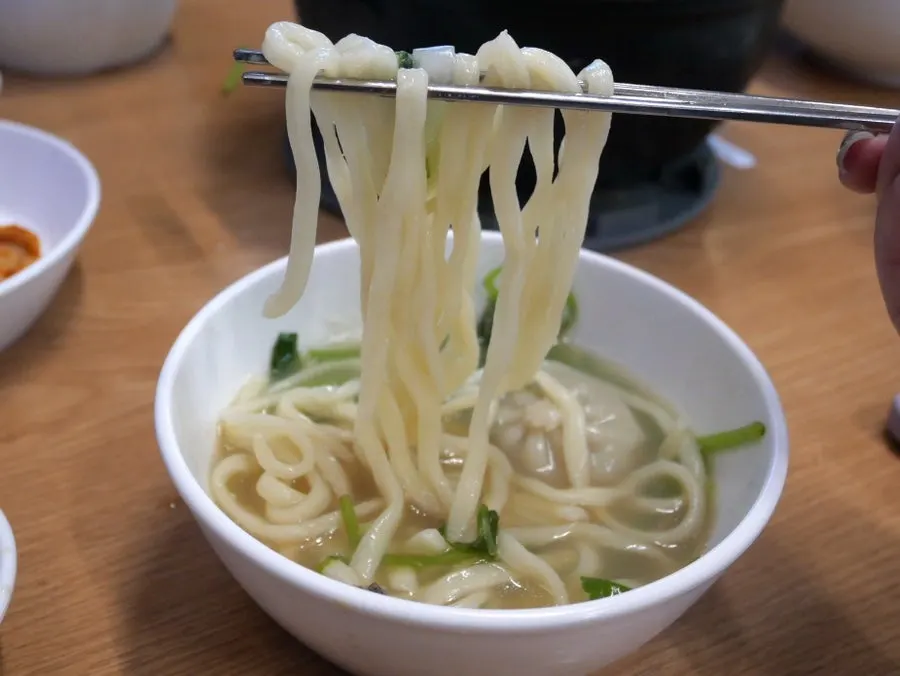 Vegetables in the perilla broth pot