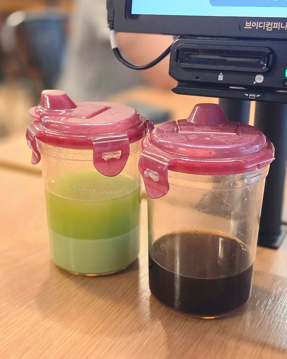 Shabu beef dipped in soy sauce-wasabi sauce