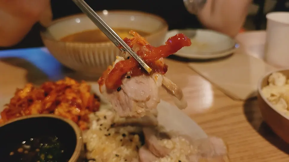 Close-up of the easy-to-eat garlic suyuk