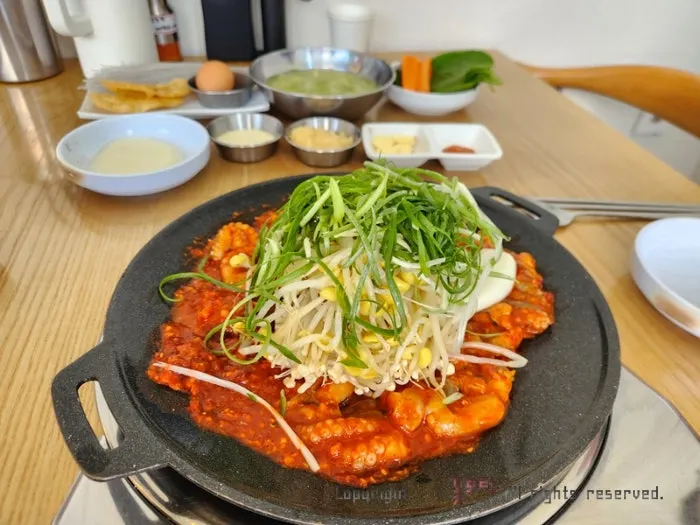 쭈꾸미와 여러사리 2인 세트 초벌 상태